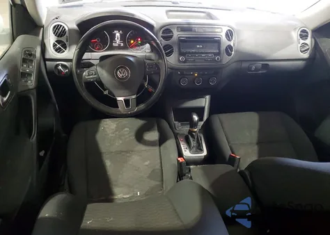 2013 Volkswagen Tiguan S z USA, uszkodzony, nr VIN WVGAV3AX9DW624347